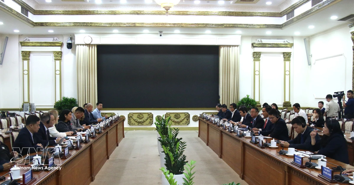 US technology, energy firms explore investment opportunities in Ho Chi Minh City