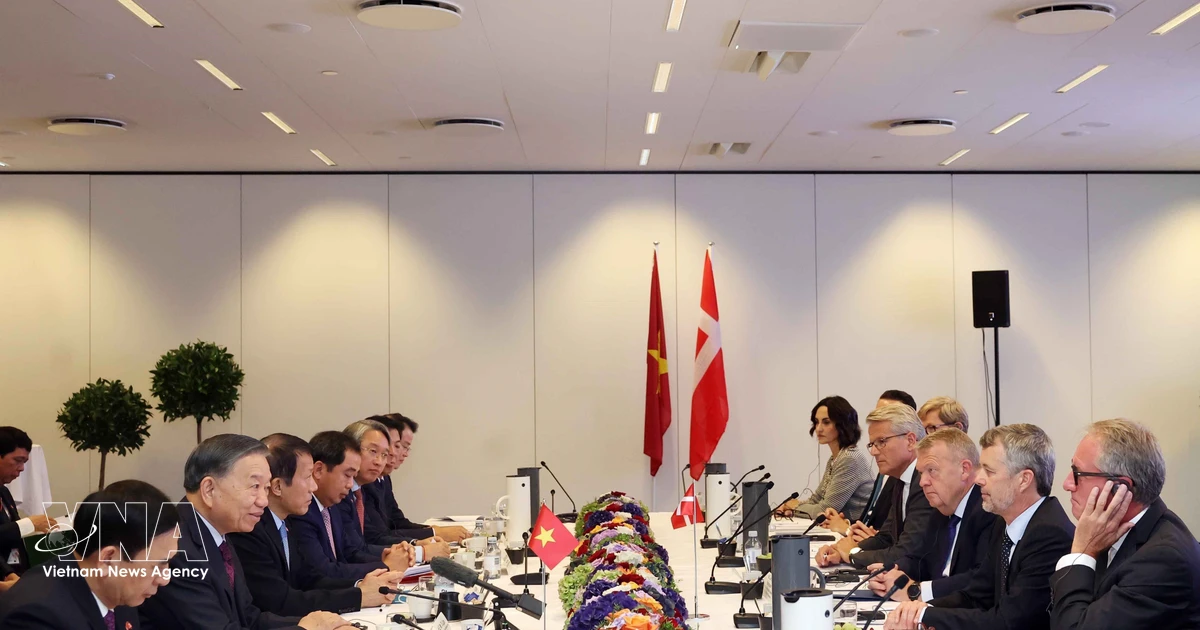 Top leader meets leading Danish businesses