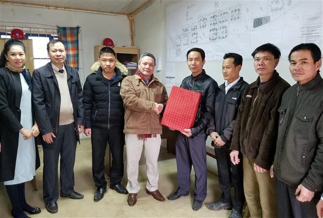Tet atmosphere warms up Vietnamese community abroad