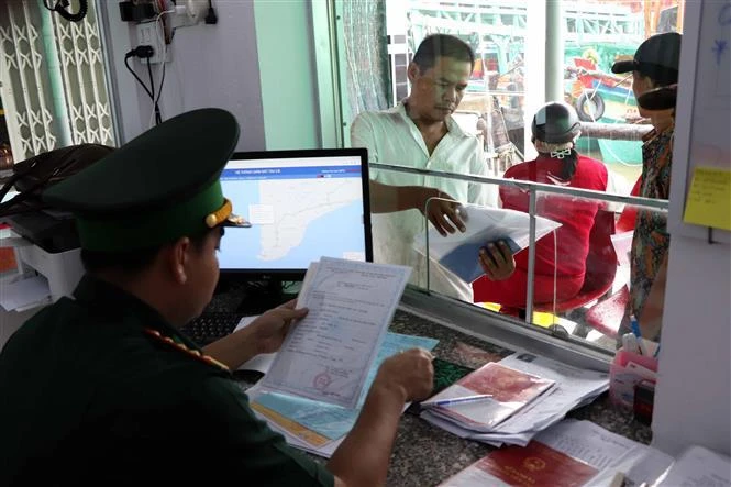 Ca Mau border guards launch measures, seek IUU warning removal