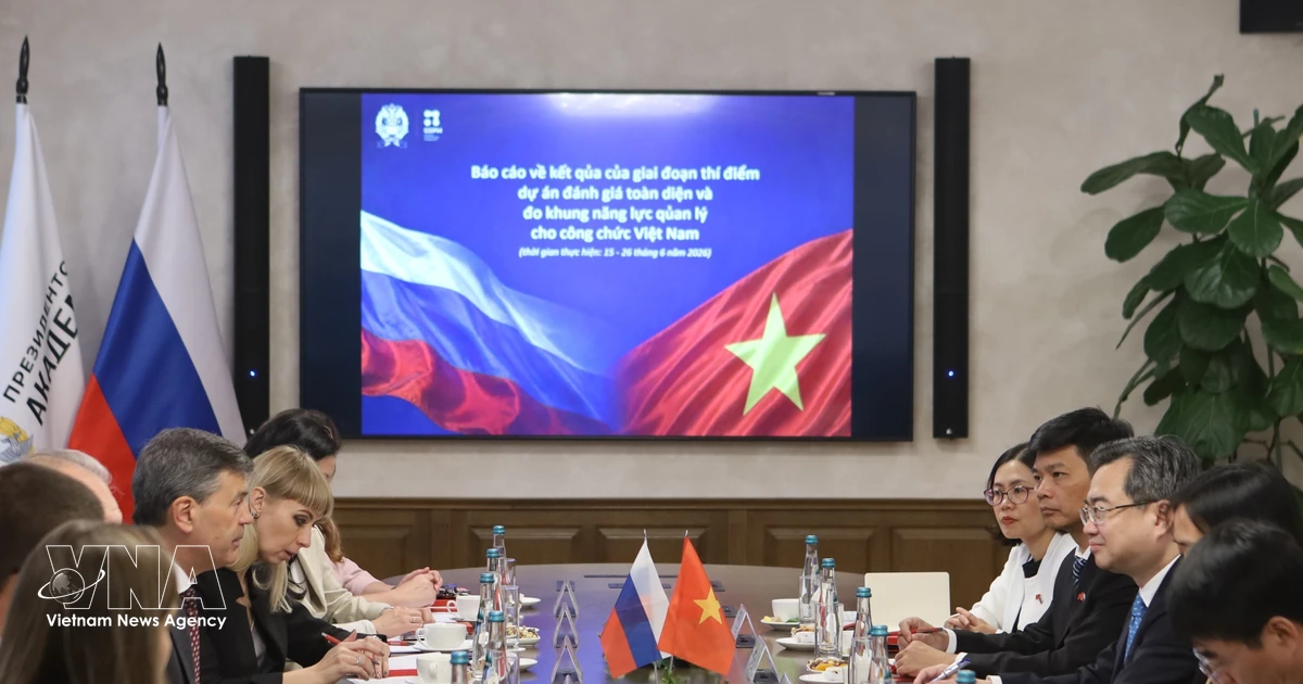 Vietnam, Russia seek stronger cooperation in policy research, training