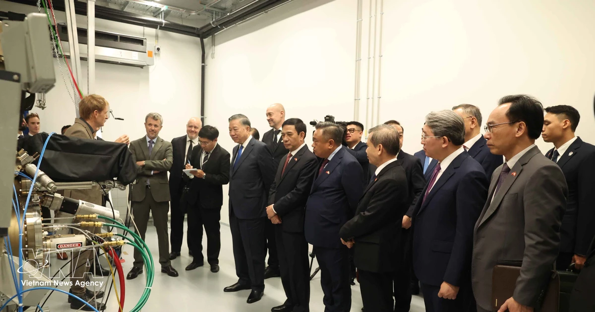 Top Vietnamese leader visits Niels Bohr Institute in Denmark
