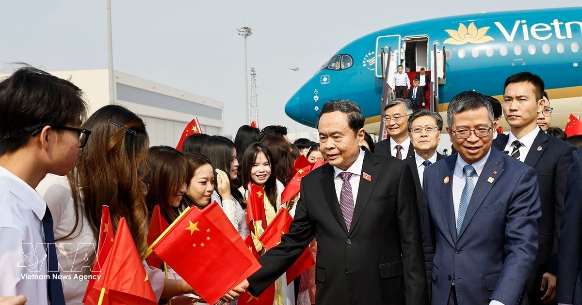 NA President arrives in Beijing, beginning official visit to China