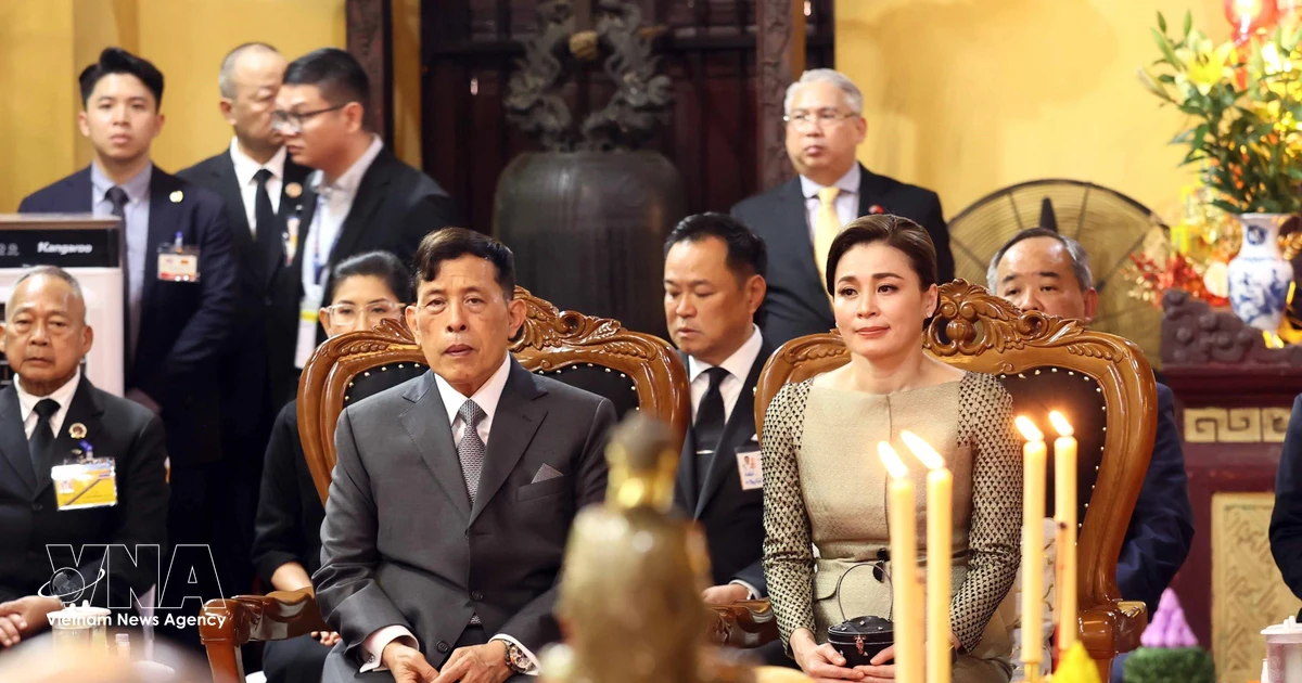 Thai King, Queen visit Quan Su pagoda for prayer ceremony