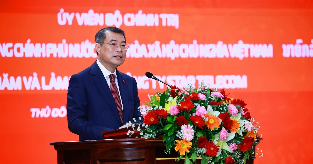 PM lauds Unitel for leading Laos’ telecoms, digital technology