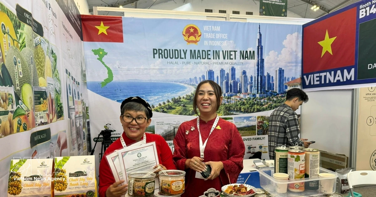 Vietnam showcases diverse halal products at Indonesia trade fair