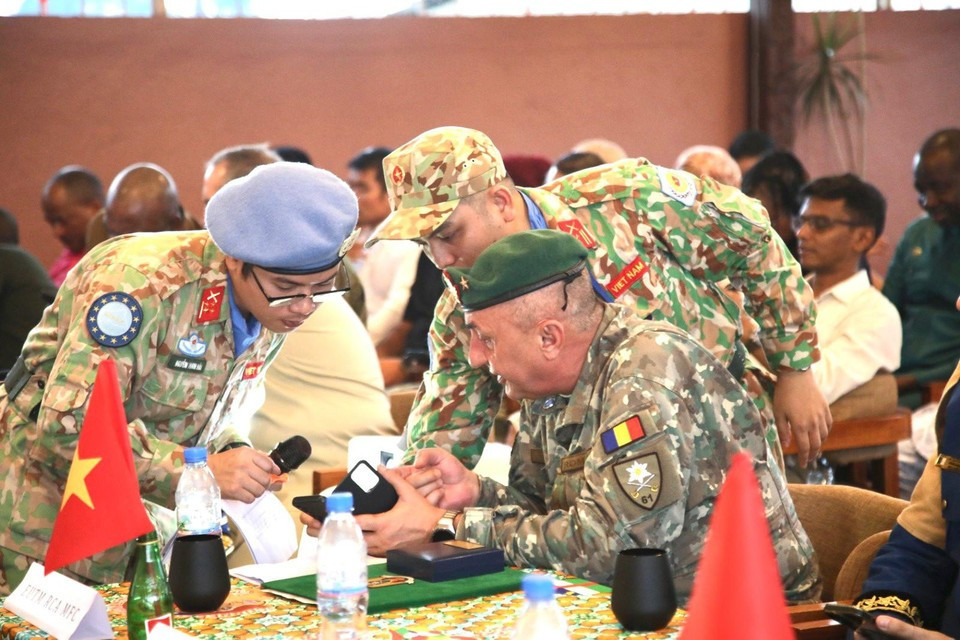 A lively Kahoot quiz about Vietnam becomes a highlight of the event, engaging all international guests. (Photo: VietnamPlus)