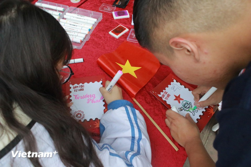 The gallery space for the public’s admiration (Photo: VietnamPlus)