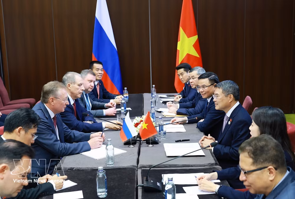 vnanet-potal-thu-tuong-le-minh-hung-tiep-tong-giam-doc-tap-doan-zarubezhneft-8832904.jpg