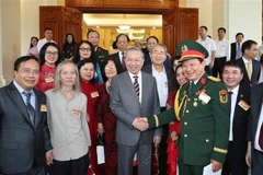 Party chief lauds intellectuals, scientists, artists as pioneers in innovation