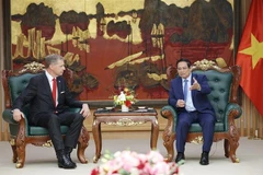 PM calls for US firm’s cooperation in developing LNG hub in Vietnam
