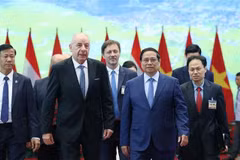 Vietnamese PM Pham Minh Chinh meets with visiting Hungarian President Sulyok Tamas