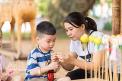 Folk games bring families together at Temple of Literature 