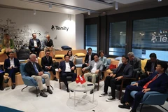The discussion between the Khanh Hoa delegation and the Swiss-Vietnamese Economic Forum (Photo: VNA)
