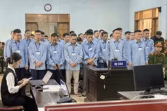 Defendants at the first-instance trial (Photo: VNA)