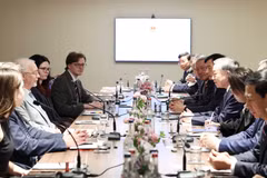Party General Secretary To Lam meets General Secretary of the Communist Party of Britain (CPB) Robert Griffiths in London on October 29. (Photo: VNA)