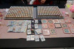 The sale of unregistered contact lenses at a booth in a Singaporean mall (Photo courtesy of Health Sciences Authority)