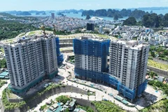 A housing project in Ha Long city. The construction ministry is advancing a plan to reduce administrative procedures for projects that have already secured 1/500 detailed planning approval. (Photo: xaydung.gov.vn)
