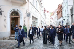 PM explores Estonia’s heritage, port innovation