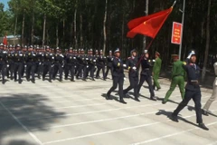 Dong Nai police officers train hard for April 30 parade 