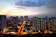 The ongoing administrative reforms are expected to expand the real estate sector's appeal to investors. (Photo: VNA)