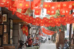 Hanoi residents look towards Party Congress