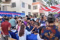 Free comprehensive health check-ups for residents of Hanoi’s Minh Chau island 