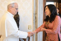 Deputy Minister of Foreign Affairs Le Thi Thu Hang meets with His Holiness Pope Leo XIV. (Photo: Ministry of Foreign Affairs)