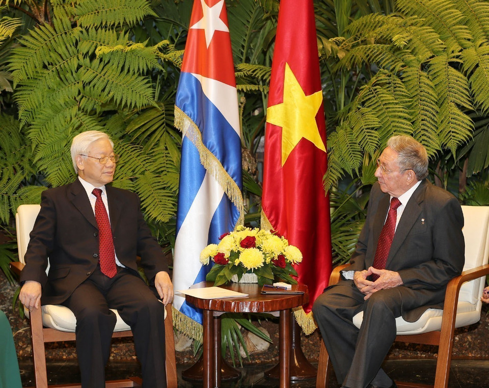 General Secretary Nguyen Phu Trong holds talks with the First Secretary of the Communist Party of Cuba, President of the Council of State and Council of Ministers of Cuba Raul Castro Ruz in Havana, on March 29, 2018. (Photo: VNA)