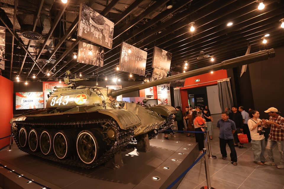 The museum draws crowds of people eager to learn about Vietnam's history. (Photo: VNA)