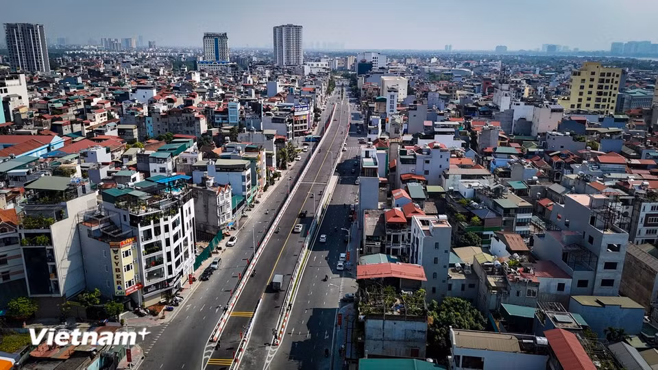 Designated as a key infrastructure initiative, the city assigns its development to Long Bien district, making it a tribute to the 70th anniversary of Hanoi’s Liberation (Oct. 10, 1954 - Oct. 10, 2024). (Photo: Hoai Nam/Vietnam+)