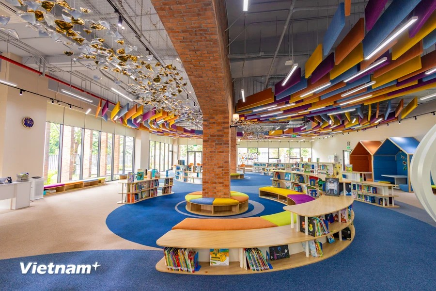 The Prep School Library, modeled after Brighton College UK, features vibrant colors and a cozy atmosphere that nurtures pupils' curiosity about the natural world. (Photo: Vietnam+)