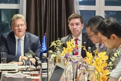 Maros Sefcovic (left), European Commissioner for Trade and Economic Security, at the press conference in Hanoi. (Photo: VNA)
