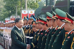 Party General Secretary To Lam and representatives from the Central Military Commission at the ceremony. (Photo: VNA)