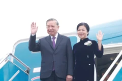 Party General Secretary To Lam and his spouse leave Hanoi on December 1 for a state visit to Laos. (Photo: VNA)