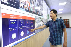Dak Lak province's Smart City Monitoring and Operations Centre manages and operates the provincial data centre, as well as shared digital platforms and software systems used across the province. (Photo: VNA)