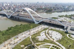 Rao Bridge in Hai Phong which connects the central area with other parts of the city. (Photo: VNA)