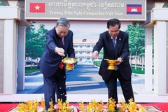 General Secretary of the Communist Party of Vietnam (CPV) To Lam (left) and President of the Cambodian People’s Party (CPP) Hun Sen attend a groundbreaking ceremony for the Cambodia – Vietnam Friendship School in Phnom Penh on February 6. (Photo: VNA)