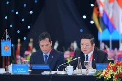 ASEAN Secretary General Kao Kim Hourn (right) (Photo: VNA)