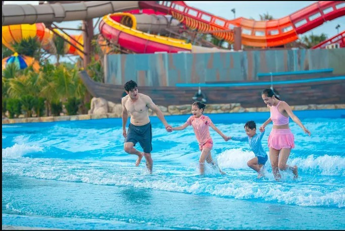 Visitors enjoy activities at Aqua Adventure Water Park in Rach Dua ward, Ho Chi Minh City. (Photo: SGGP)