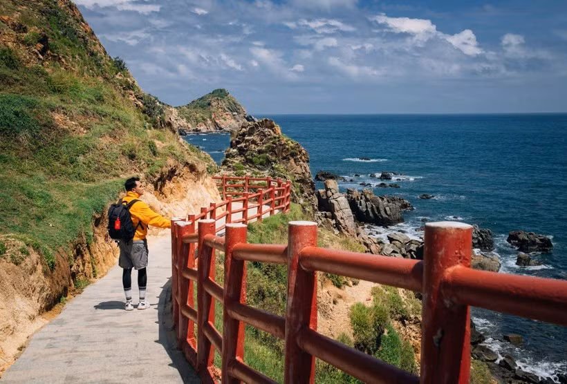 Beach destinations are also among the top choices for many Vietnamese travellers during the April 30 holiday. (Photo: VietnamPlus)