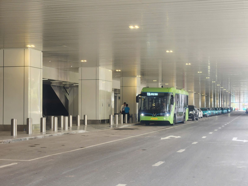 Ho Chi Minh City expands green transport with 169 new electric buses. (Photo: VNA)