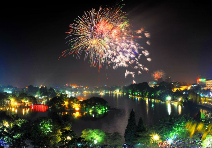 Hanoi plans to stage fireworks at 33 sites for Lunar New Year 2026 (Photo: phapluat.tuoitrethudo.vn)