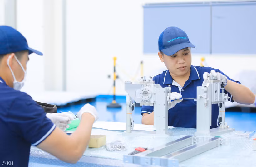 A step in the semiconductor chip manufacturing process. (Photo: VNA) 
