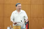 Party General Secretary To Lam presides over a meeting with the Standing Board of the Government Party Committee on September 17. (Photo: VNA)