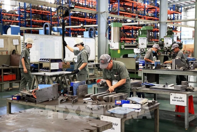 Workers at Giang Dien Industrial Park, Trang Bom district, the southern province of Dong Nai (Photo: VNA)