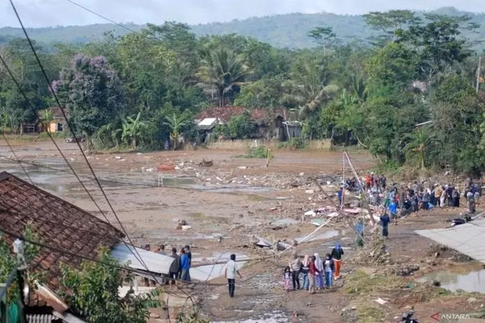 Flash floods in Sukabumi District, West Java, on December 5, 2024 (Photo: Antara)