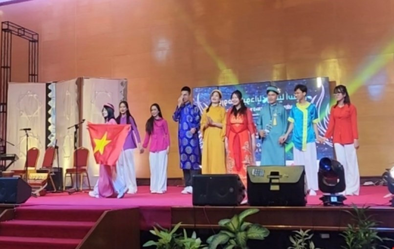 Vietnamese delegation at the 19th ASEAN and 9th ASEAN+3 Youth Cultural Forum held by the ASEAN University Network in Bandar Seri Begawan. (Photo: VNA)
