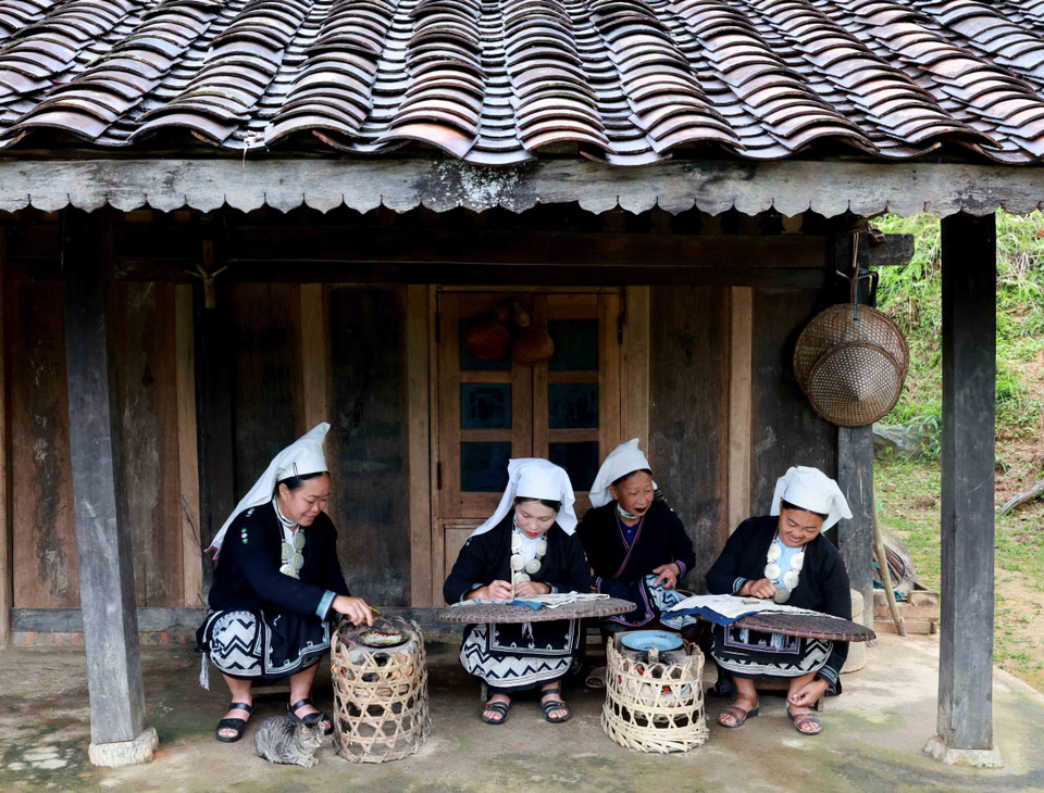 Since 2020, 7 out of 35 households in Hoai Khao hamlet have been operating homestay services to cater to tourists for sightseeing and relaxation. (Photo: VNA)