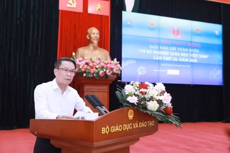 giai-vi-su-nghiep-giao-duc-1jpg.jpg